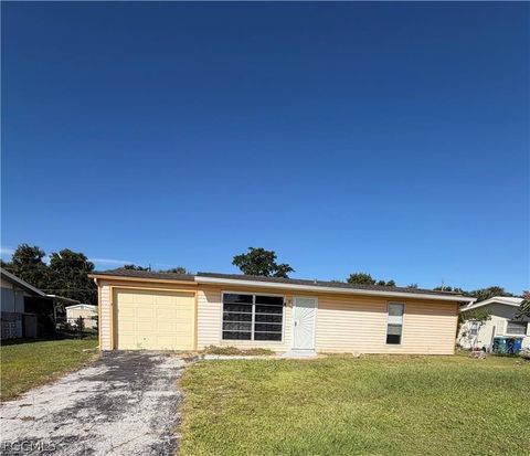 871 Lake McGregor Drive Fort Myers FL 33919