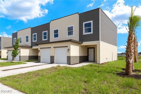 Tiny photo for 14985 Sunset Eve Loop, Fort Myers, FL 33919 (MLS # 2025003088)