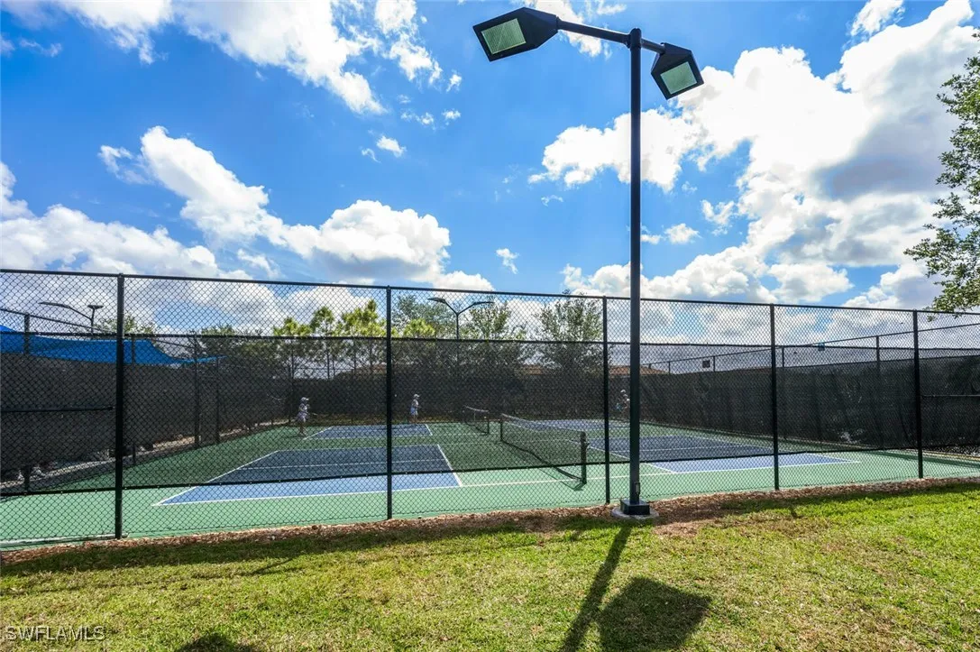 Naples, Florida 34120, United States, 2 Bedrooms Bedrooms, ,3 BathroomsBathrooms,Residential,Active,237369