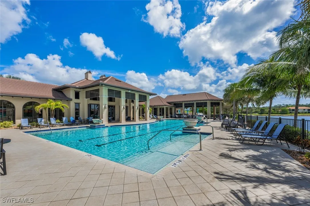 Naples, Florida 34120, United States, 2 Bedrooms Bedrooms, ,3 BathroomsBathrooms,Residential,Active,237369