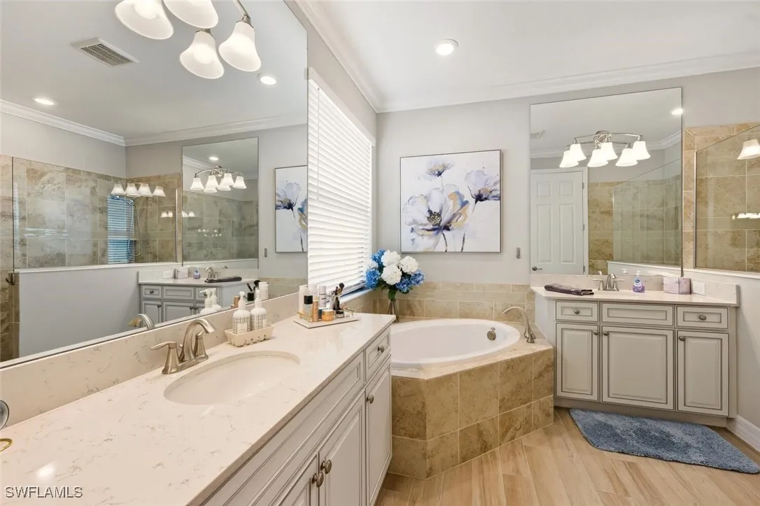 Naples, Florida 34120, United States, 2 Bedrooms Bedrooms, ,3 BathroomsBathrooms,Residential,Active,237369