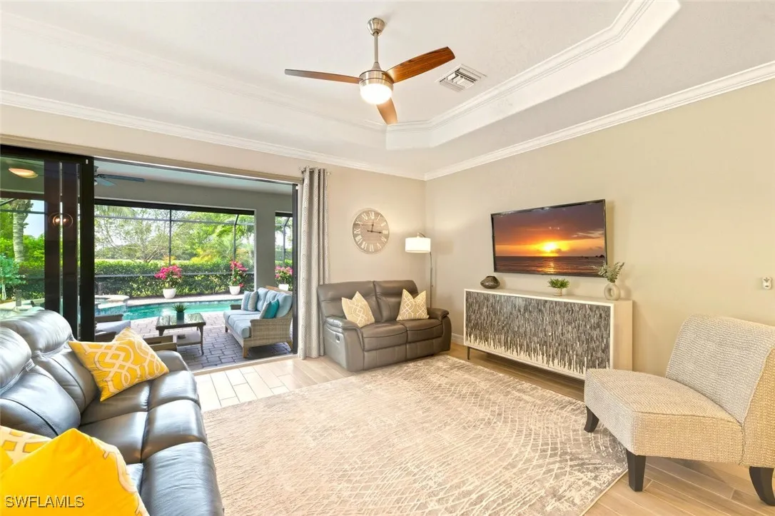 Naples, Florida 34120, United States, 2 Bedrooms Bedrooms, ,3 BathroomsBathrooms,Residential,Active,237369