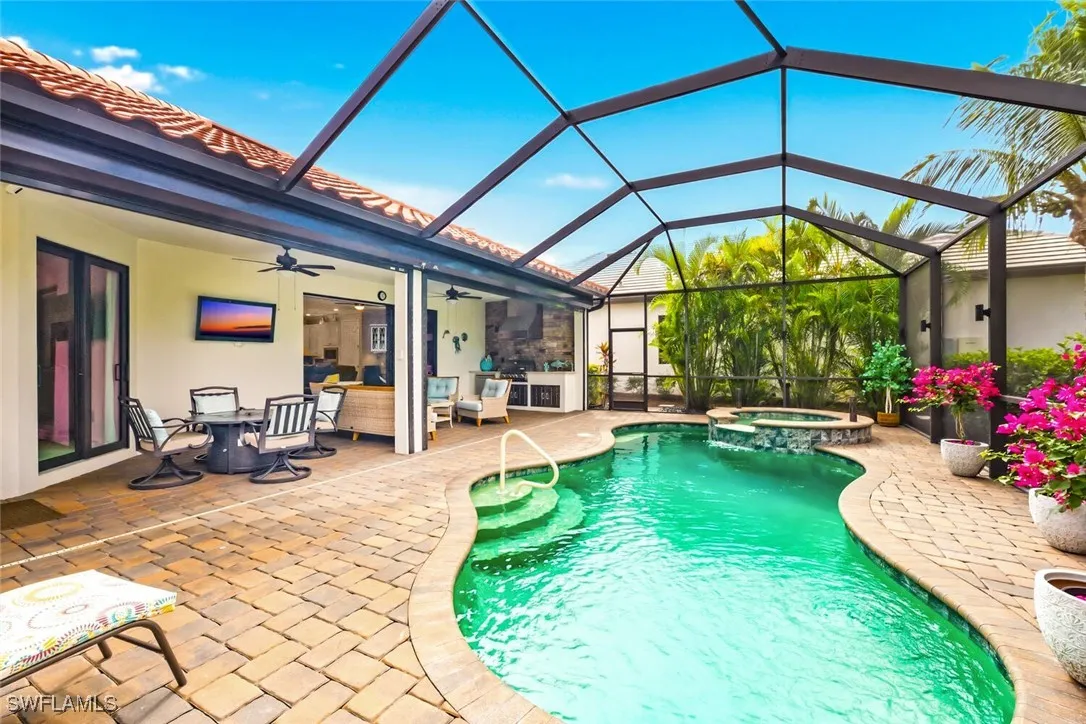 Naples, Florida 34120, United States, 2 Bedrooms Bedrooms, ,3 BathroomsBathrooms,Residential,Active,237369