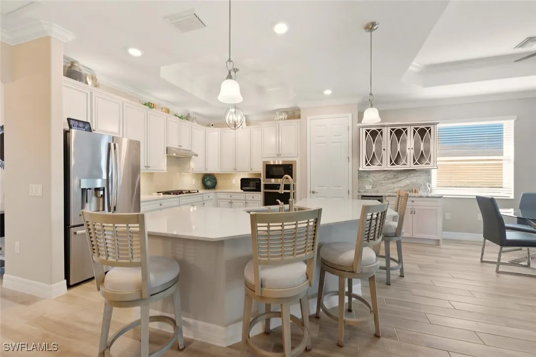 Naples, Florida 34120, United States, 2 Bedrooms Bedrooms, ,3 BathroomsBathrooms,Residential,Active,237369