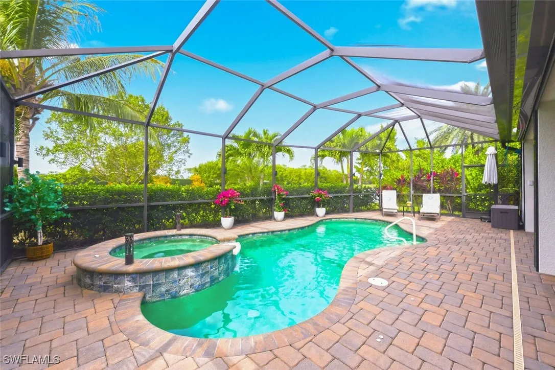 Naples, Florida 34120, United States, 2 Bedrooms Bedrooms, ,3 BathroomsBathrooms,Residential,Active,237369