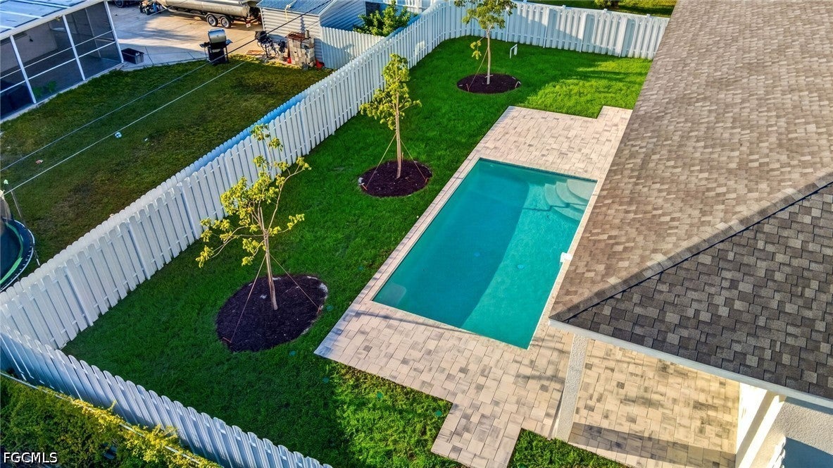 622 NW 16th Place