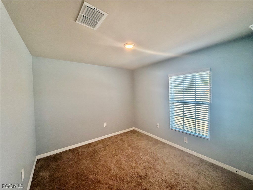 5013 Pinetree Circle