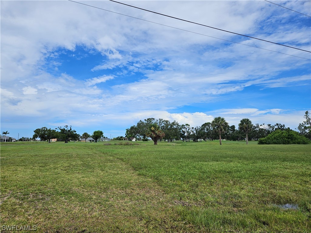 1528 NW 28th Avenue