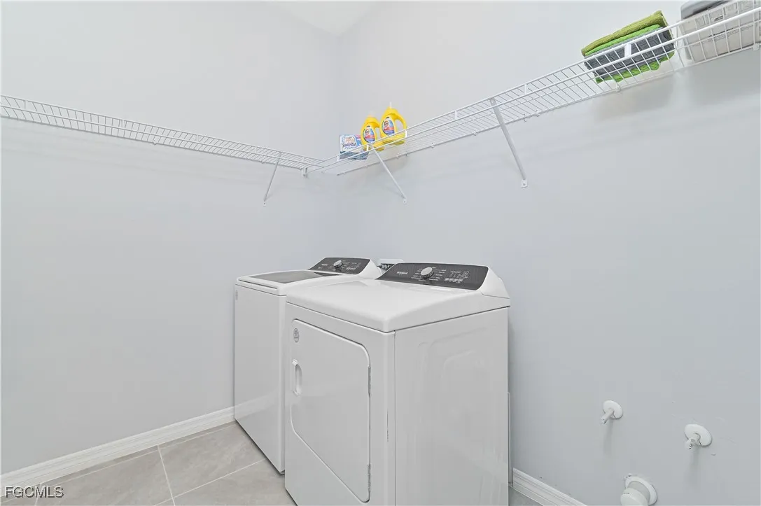 Alva, Florida 33920, United States, 2 Bedrooms Bedrooms, ,2 BathroomsBathrooms,Residential,Active,225270