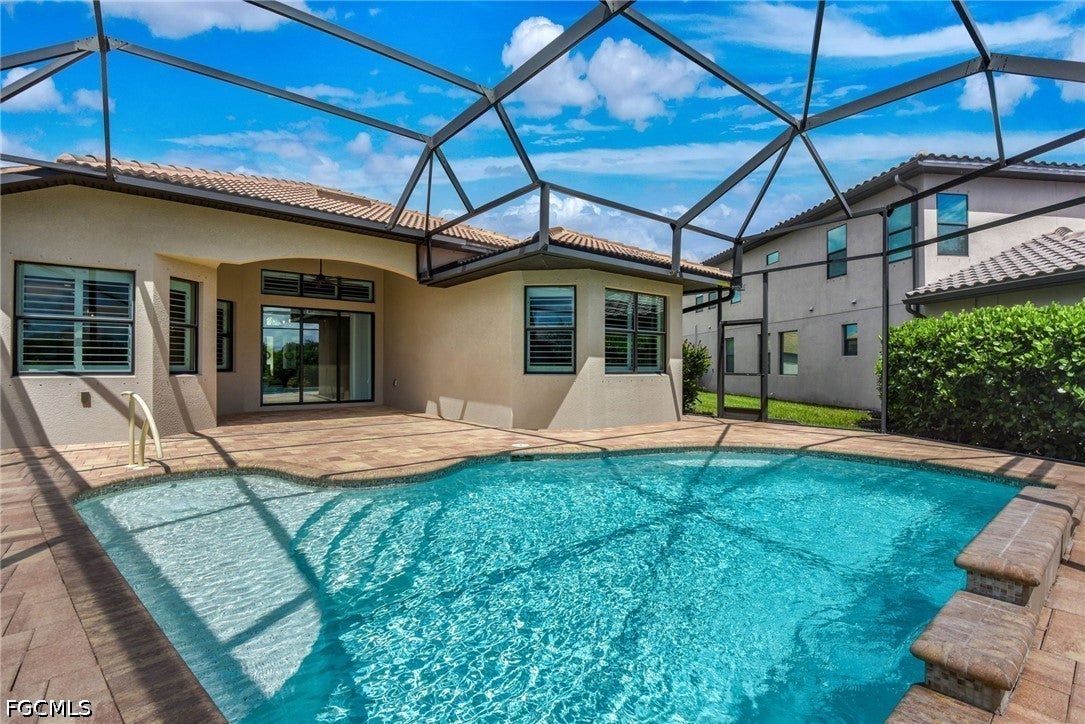 10505 Valencia Lakes Drive