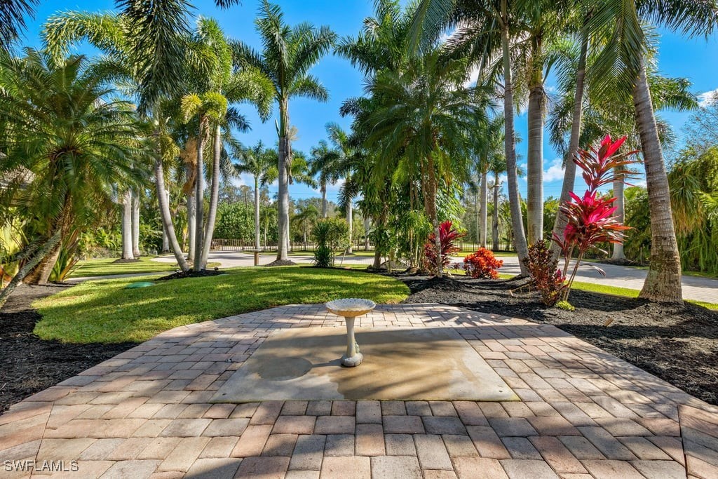 15840 S Pebble Lane