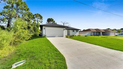 4113 19th Street SW Lehigh Acres FL 33976