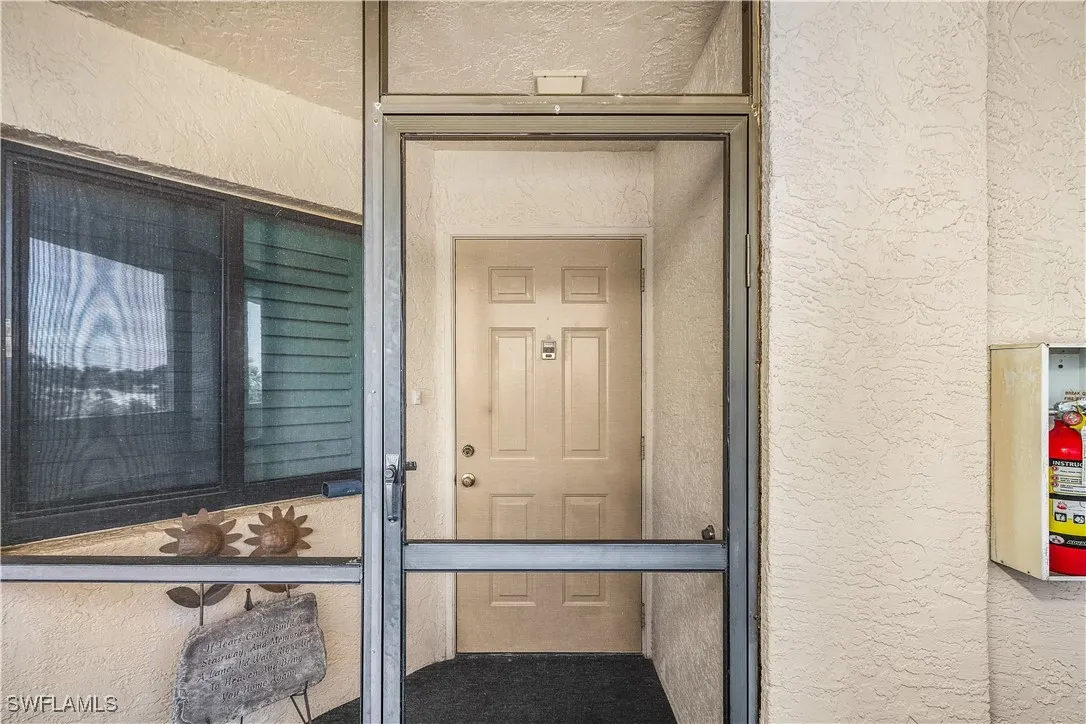 Fort Myers, Florida 33907, United States, 2 Bedrooms Bedrooms, ,2 BathroomsBathrooms,Residential,Active,28099