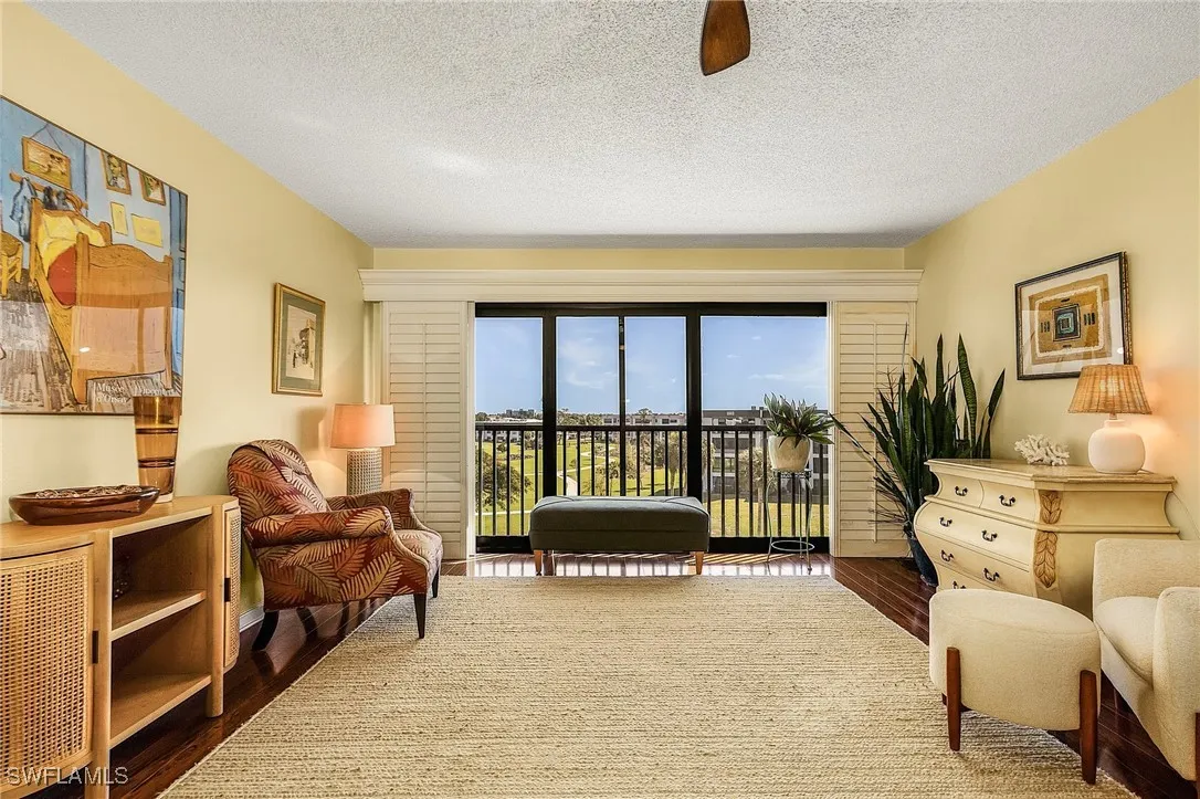 Fort Myers, Florida 33907, United States, 2 Bedrooms Bedrooms, ,2 BathroomsBathrooms,Residential,Active,28099