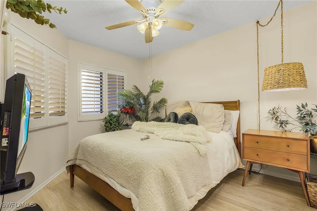 Fort Myers, Florida 33907, United States, 2 Bedrooms Bedrooms, ,2 BathroomsBathrooms,Residential,Active,28099