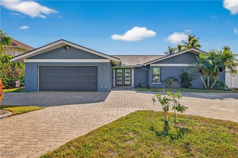 3907 SE 21st Place Cape Coral FL 33904