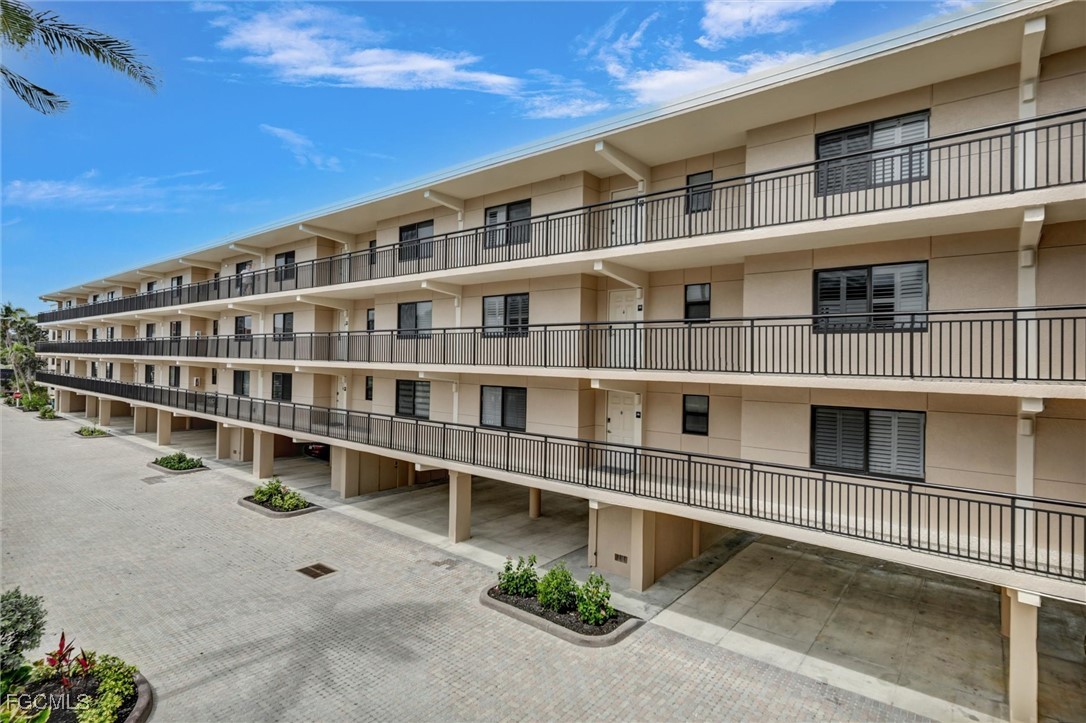 1401 Middle Gulf Drive O303