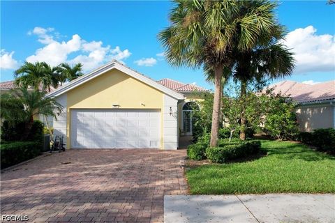 7983 Valentina Court Naples FL 34114