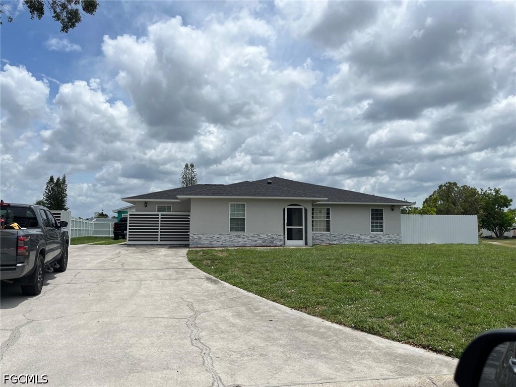 Photo 1 of 6 — 1432 Caywood Circle N, Lehigh Acres, FL 33936
