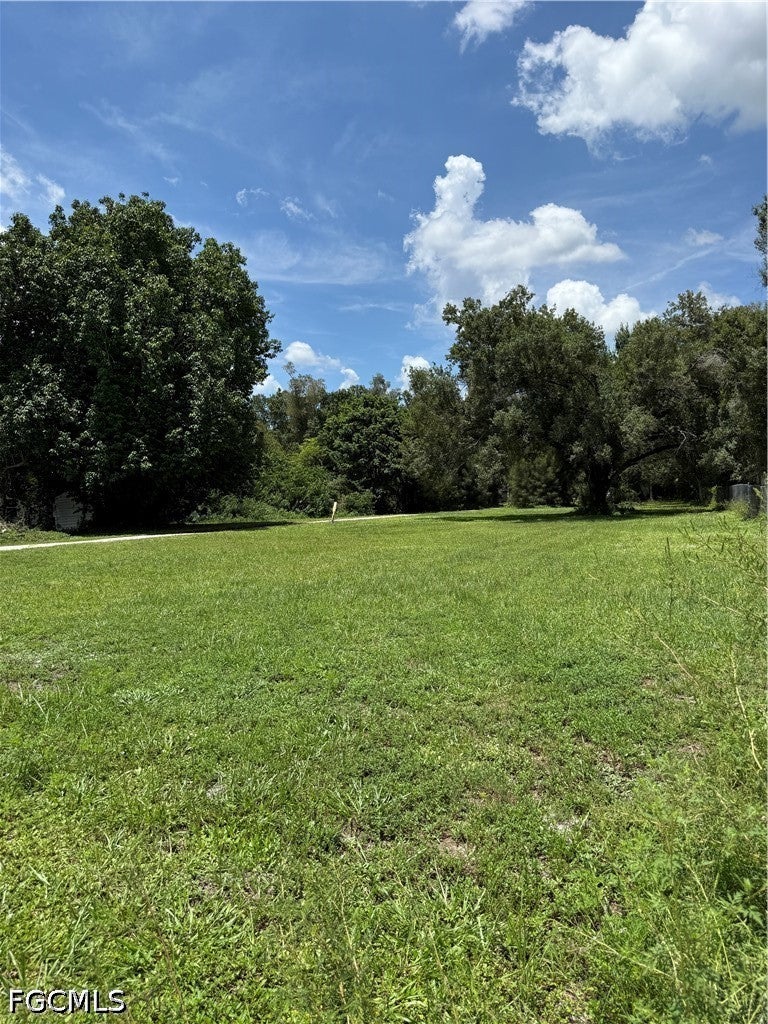 1325 Laurel Drive