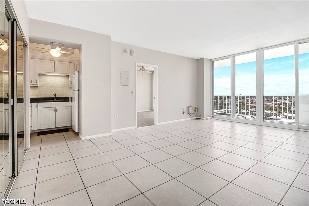 140 Seaview Court 1504S