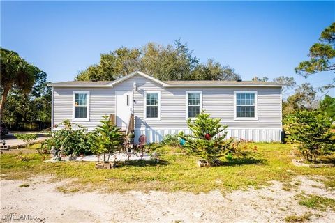 A home in CLEWISTON