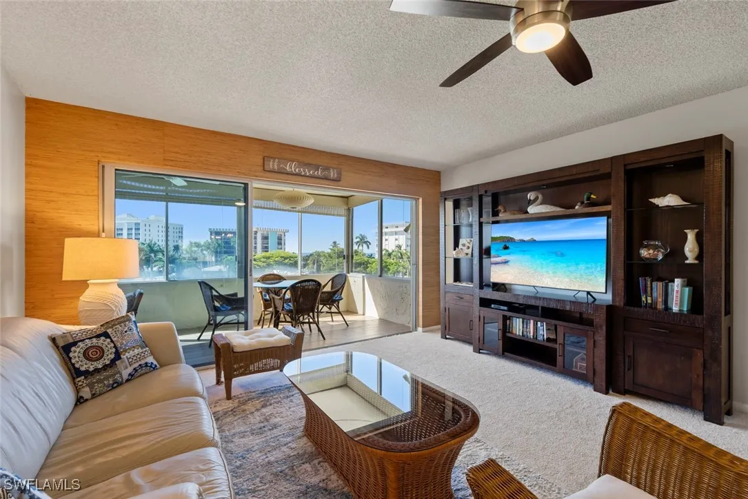 Naples, Florida 34103, United States, 2 Bedrooms Bedrooms, ,2 BathroomsBathrooms,Residential,Active,244789