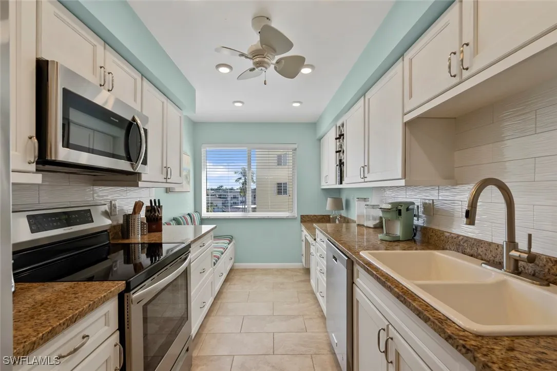 Naples, Florida 34103, United States, 2 Bedrooms Bedrooms, ,2 BathroomsBathrooms,Residential,Active,244789