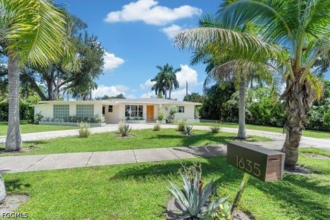 Photo of 1635 Grove Avenue, Fort Myers, FL 33901 (MLS # 2026034480)