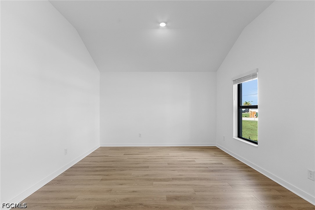 526 Parkdale Boulevard