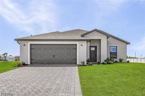 526 Parkdale Boulevard Lehigh Acres FL 33974