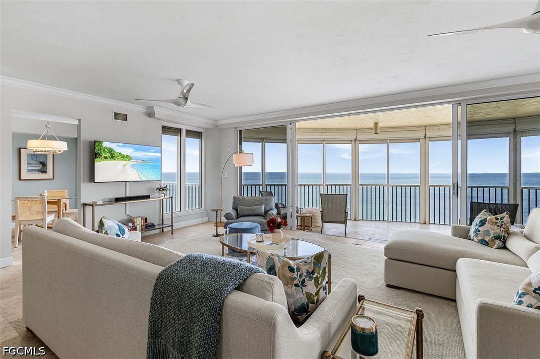 8111 Bay Colony Drive 1904