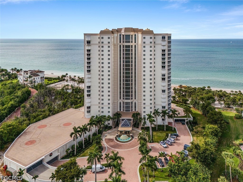 8111 Bay Colony Drive 1904