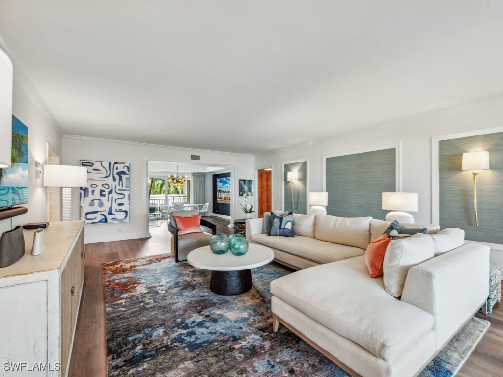2901 GULF SHORE Boulevard N 101S