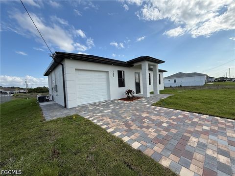 180 Pembroke Street Lehigh Acres FL 33974