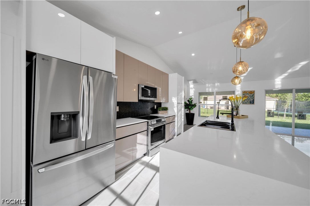 3449 NE 8th Place