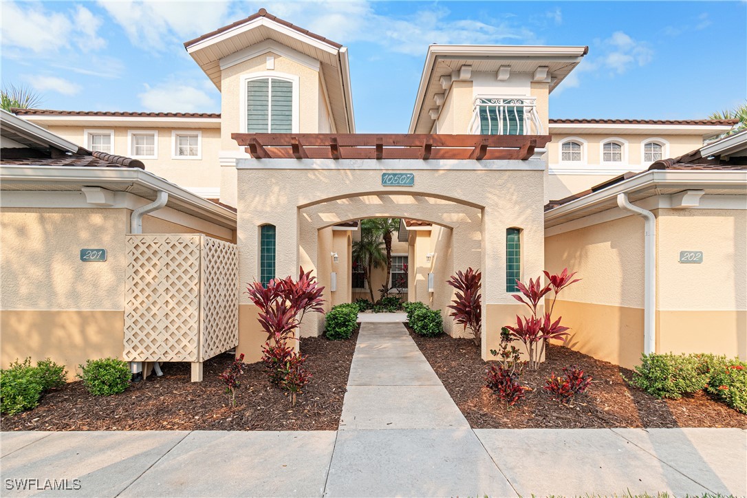 10507 Sevilla Drive 101