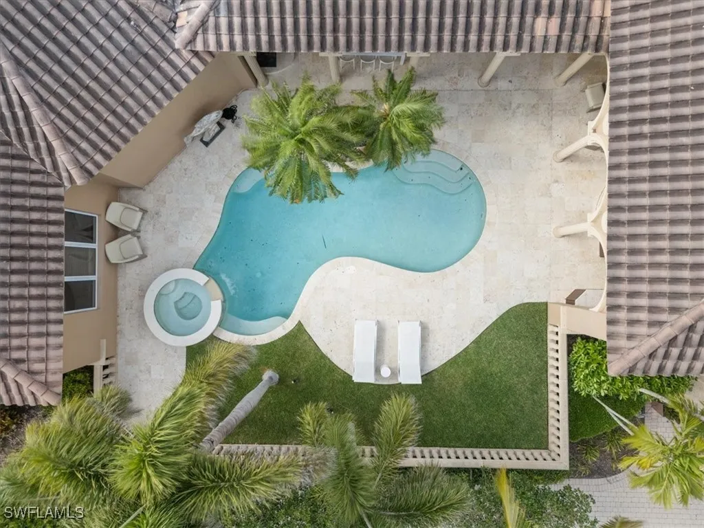 Naples, Florida 34102, United States, 3 Bedrooms Bedrooms, ,5 BathroomsBathrooms,Residential,Active,131520