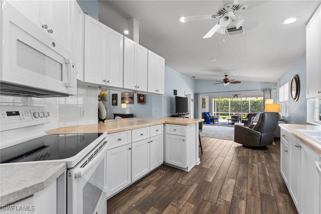 4296 Redonda Lane