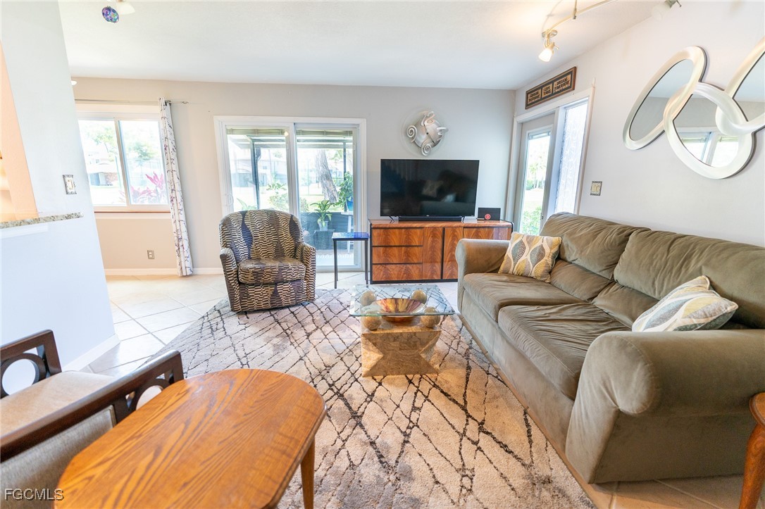 3271 Maple Leaf Circle 3