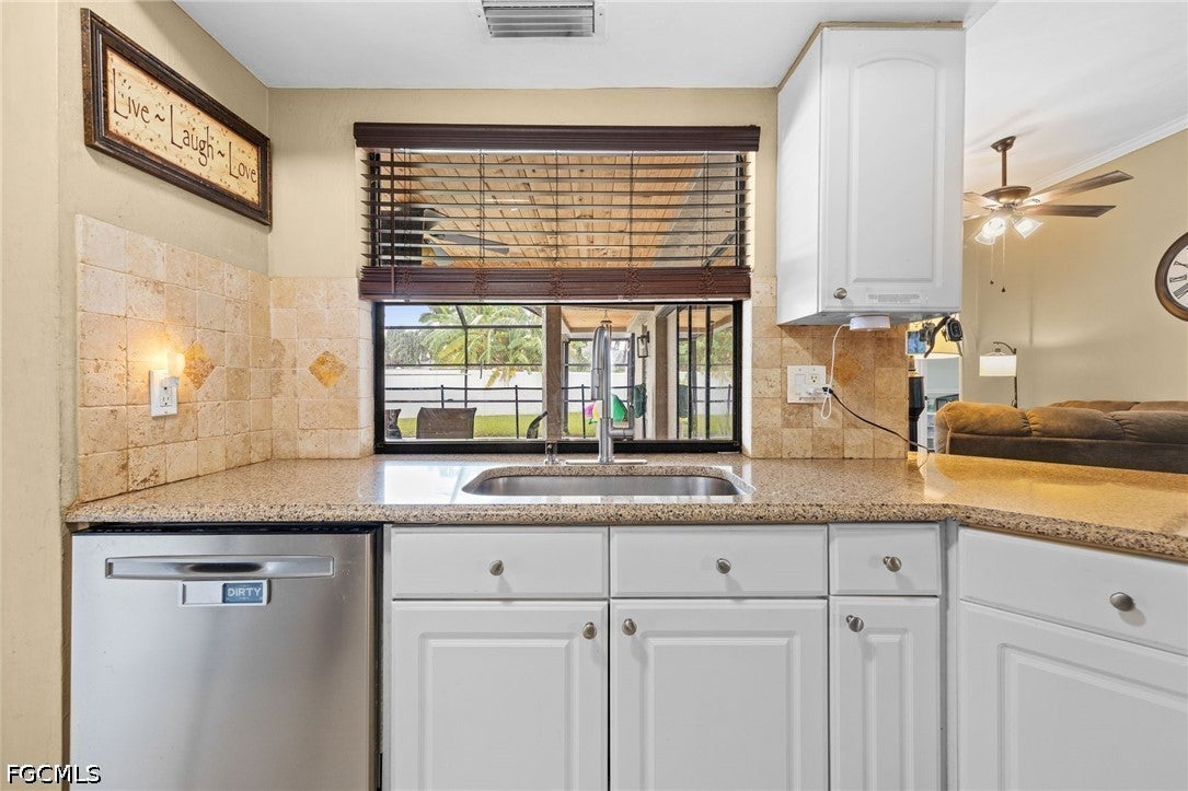 404 SW 34th Terrace