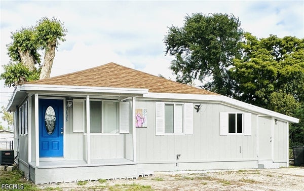 5628 5TH AVE, FORT MYERS, FL 33907 - Image b66833c4fa84f66e893403820f98ecdd/4002101919