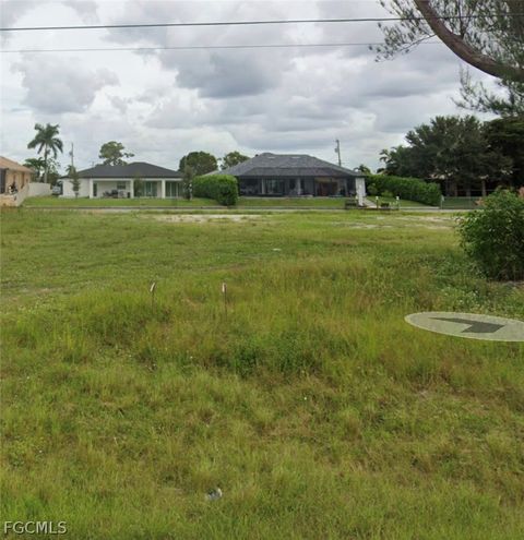 1207 SW 8th Court Cape Coral FL 33991