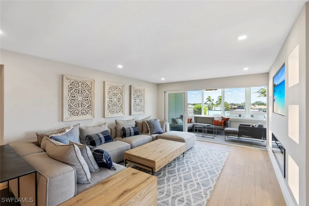 Naples, Florida 34103, United States, 3 Bedrooms Bedrooms, ,3 BathroomsBathrooms,Residential,Active,213189