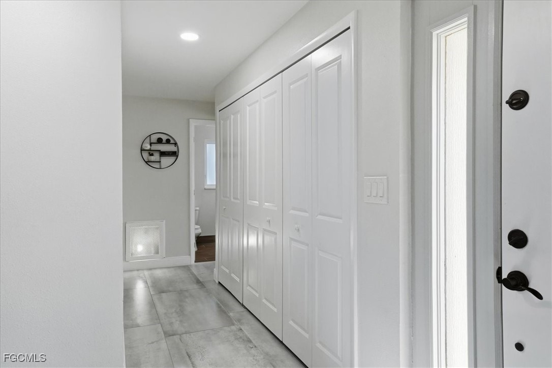 1023 El Valle Avenue