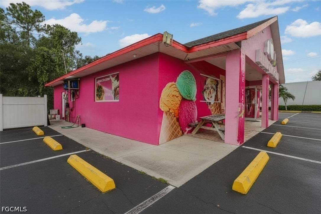 155 W Cowboy Way