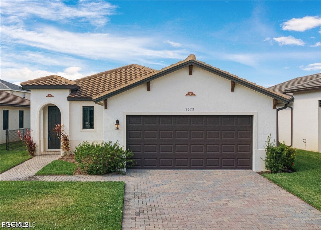 5073 Arancia Lane