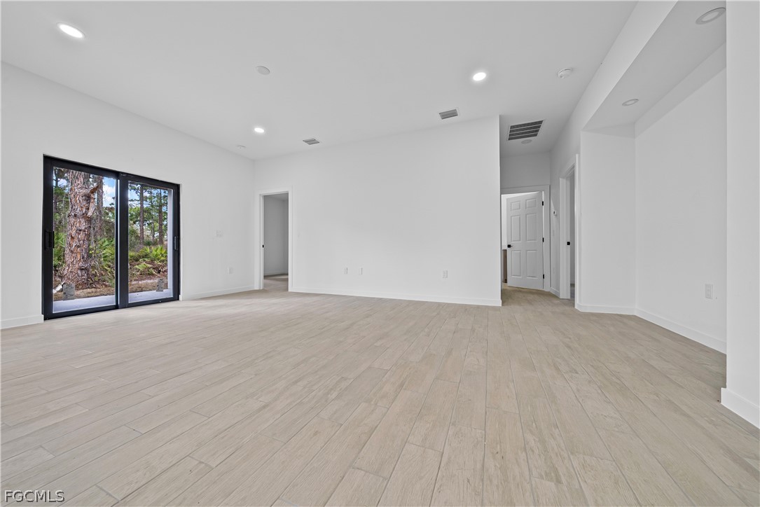 3304 69th Street W