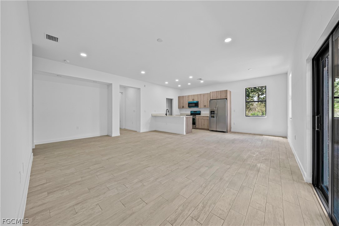 3304 69th Street W