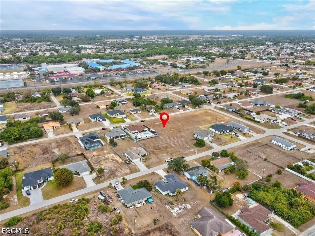 4607 6th Street W